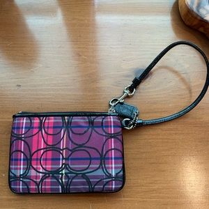 Coach Bags - Coach wristlet Coach Bags - Coach wristlet